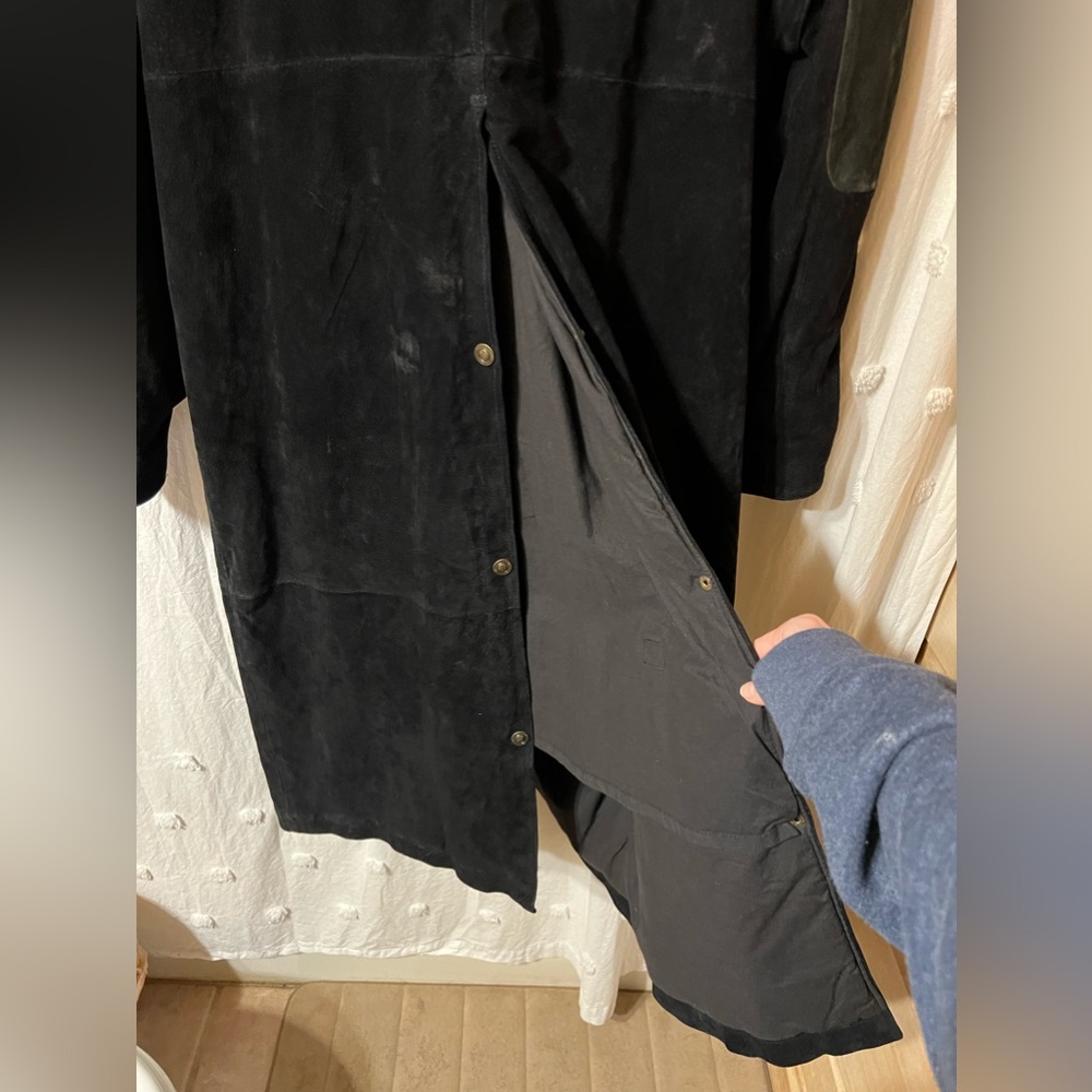 Leather coat - Picture 7 of 8